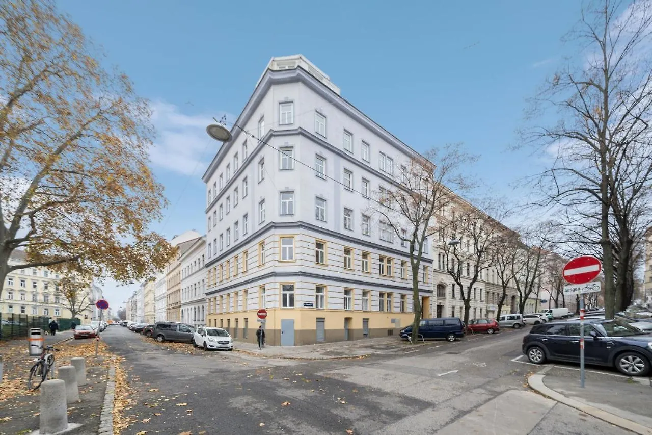 Big Spacious Central Apartment In Vienna